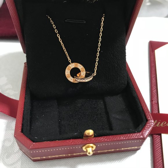 🦄🆕18K rose gold LOVE diamond necklace🦄🆕 - Picture 6 of 6